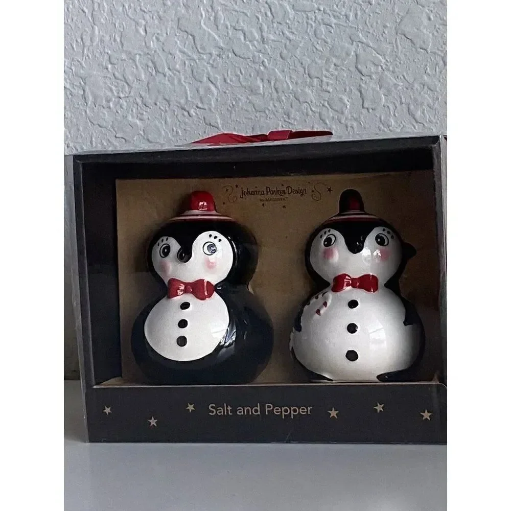Johanna Parker Penguin‎ Holiday Salt And Pepper Shakers Set NEW